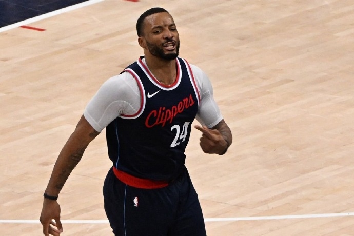 诺曼·鲍威尔下月将首次代表牙买加男篮出战 诺曼·鲍威尔下月将首次代表牙买加男篮出战