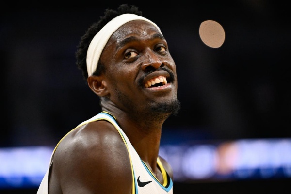 火箭四换一求购西亚卡姆:伊森+三资产换冠军前锋 火箭四换一求购西亚卡姆:伊森+三资产换冠军前锋