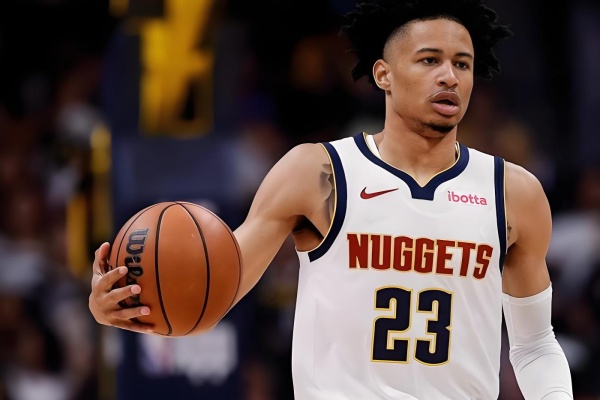 鹈鹕23号球衣时隔六年易主:双向合同球员特雷-亚历山大接棒浓眉传奇 鹈鹕23号球衣时隔六年易主:双向合同球员特雷-亚历山大接棒浓眉传奇